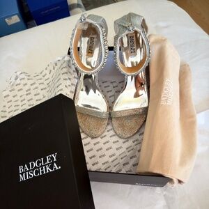 Badgley Mischka Womens Gallia Heeled Sandal